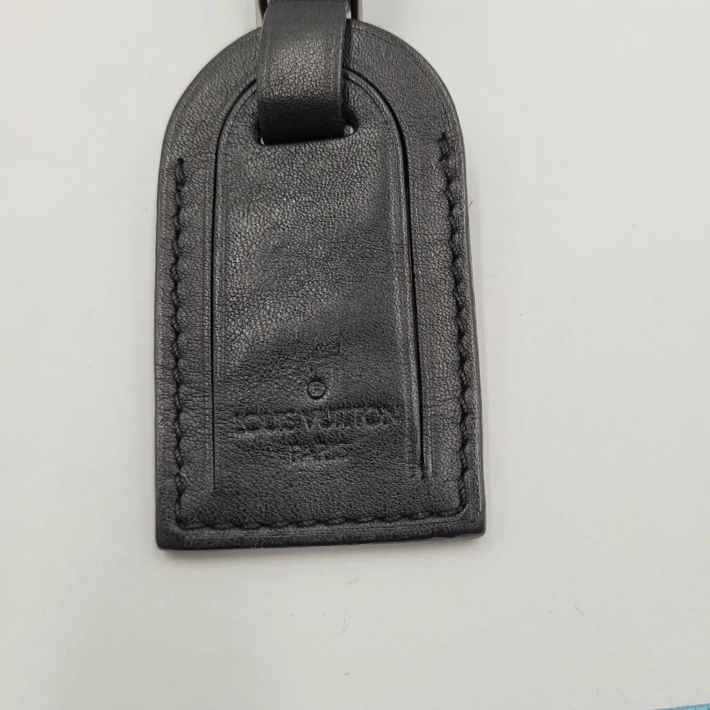 Louis Vuitton Black Taiga Leather Luggage Tag ID Name Holder Silver Hardware